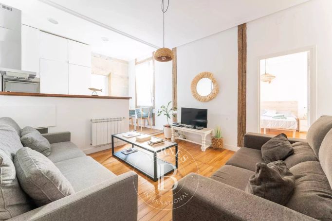 A louer APPARTEMENT T6 85 M2  SAN SEBASTIáN