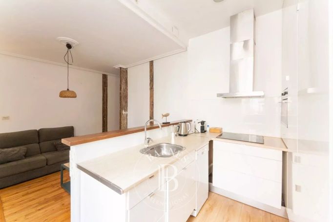 A louer APPARTEMENT T6 85 M2  SAN SEBASTIáN