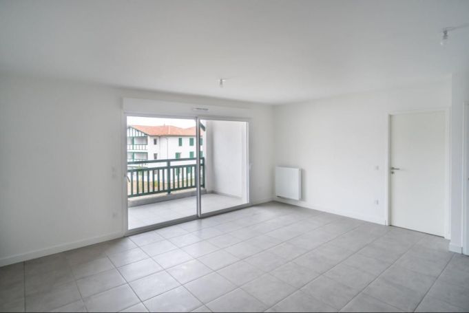 A louer APPARTEMENT T4 86 M2 TERRASSE BORD DE MER BIDART