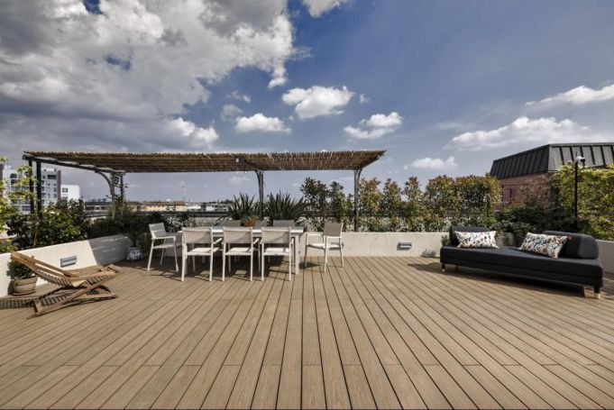 A louer APPARTEMENT DE PRESTIGE T4 91 M2 TERRASSE BORD DE MER SETE