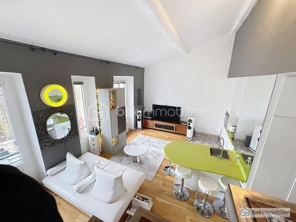 A louer LOFT DUPLEX NEUF T2 55 M2 BORD DE MER NICE