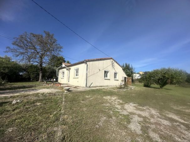 A louer MAISON  4 PIECES 90 M2  ALES
