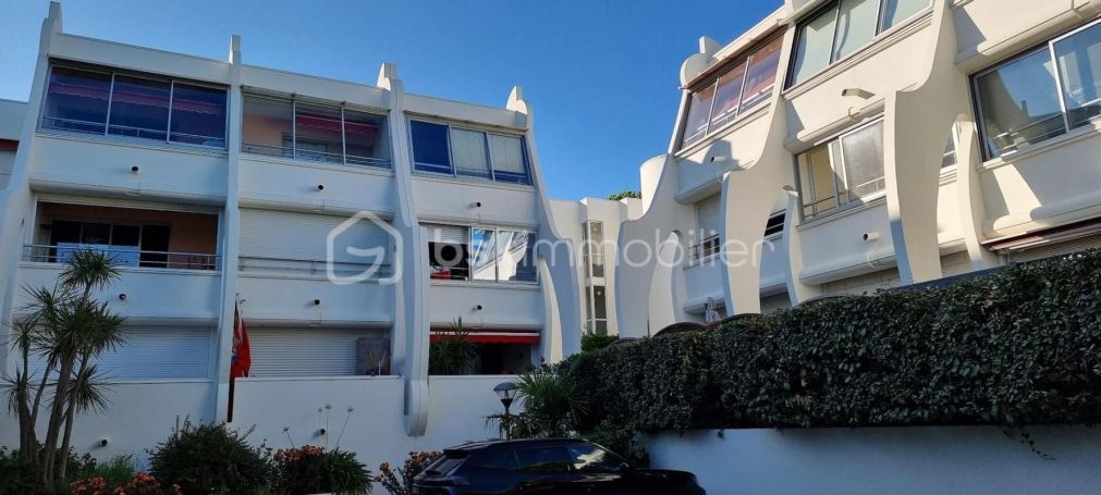 A louer APPARTEMENT T2 27 M2 BORD DE MER LA GRANDE MOTTE
