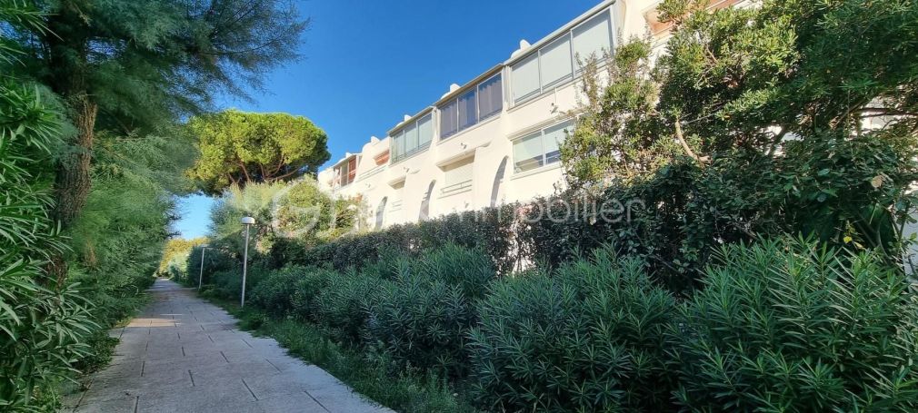 A louer APPARTEMENT T2 27 M2 BORD DE MER LA GRANDE MOTTE