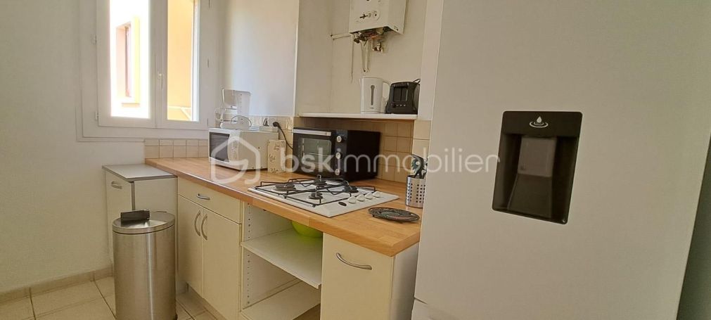 A louer APPARTEMENT T4 56 M2 BORD DE MER TOULON