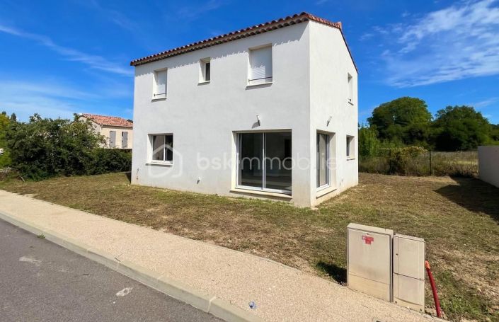A louer MAISON  4 PIECES 105 M2  PEYROLLES EN PROVENCE
