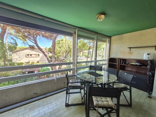 A louer APPARTEMENT T3 50 M2 BORD DE MER HYERES