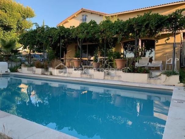 A vendre APPARTEMENT T3 104 M2 TERRASSE  AIX EN PROVENCE