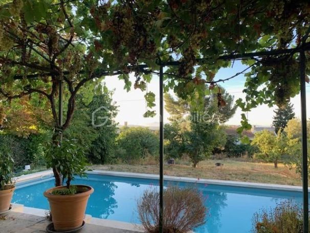 A vendre APPARTEMENT T3 104 M2 TERRASSE  AIX EN PROVENCE