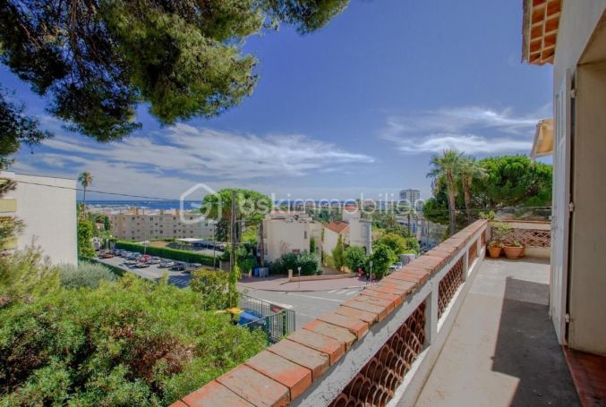 A louer MAISON  D'ARCHITECTE VUE MER CANNES
