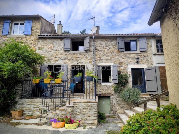 A louer MAISON  3 PIECES 74 M2  SAINT PONS DE THOMIERES