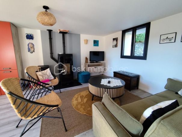 A louer MAISON  3 PIECES 74 M2  SAINT PONS DE THOMIERES