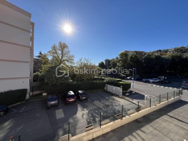 A louer APPARTEMENT T3 115 M2 TERRASSE BORD DE MER MANDELIEU LA NAPOULE