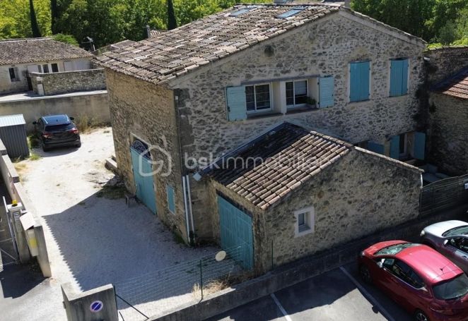 A louer APPARTEMENT T3 44 M2 TERRASSE  LAMBESC