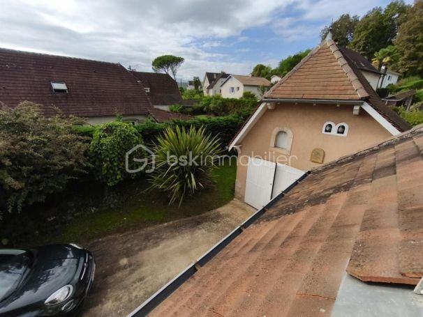 A louer MAISON  4 PIECES 131 M2  GAN
