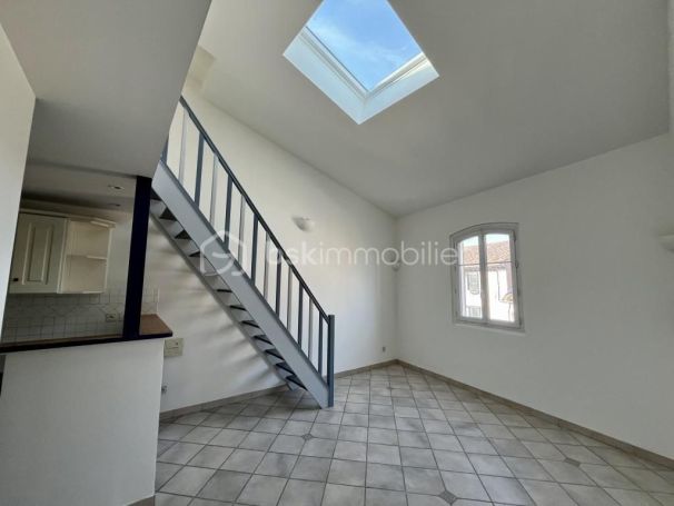A louer APPARTEMENT DUPLEX T4 81 M2 BORD DE MER ROQUEBRUNE SUR ARGENS