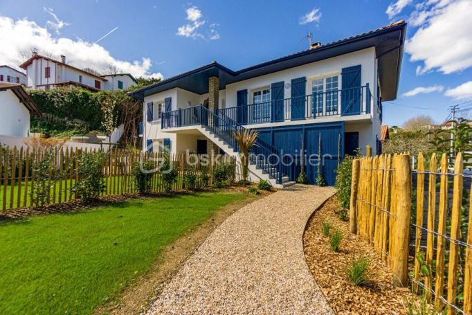 A louer APPARTEMENT NEUF T4 120 M2 TERRASSE  SAINT JEAN DE LUZ