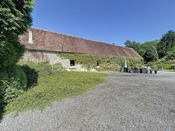 A louer LONGèRE  5 PIECES 140 M2  VILLERS CANIVET