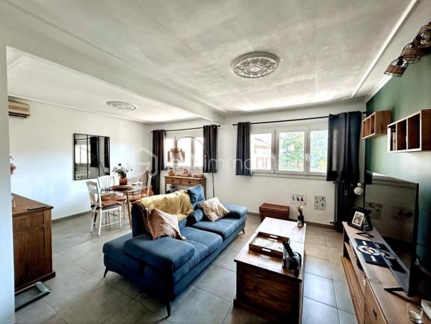 A louer APPARTEMENT T4 64 M2 BORD DE MER TOULON