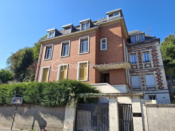 A louer LOFT T3 66 M2 PIEDS DANS L'EAU DIEPPE