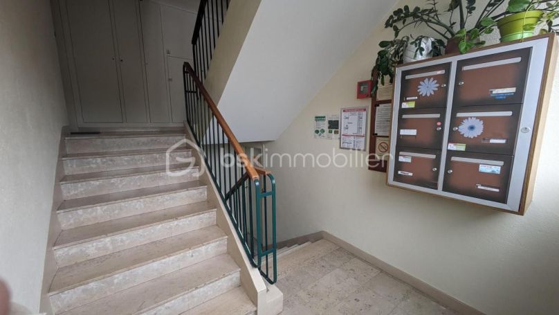 A louer APPARTEMENT T4 71 M2  FONTENAY LE COMTE