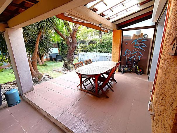 A louer MAISON  5 PIECES 94 M2 BORD DE MER TOULON
