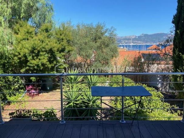 A louer MAISON  3 PIECES 91 M2 VUE MER SAINT MANDRIER SUR MER