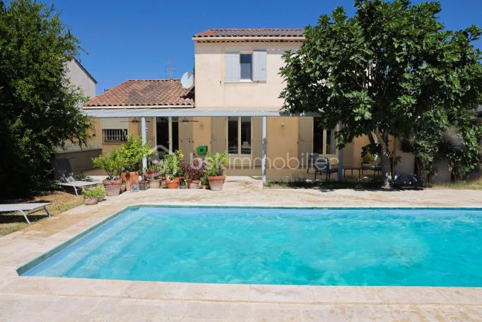 A louer MAISON  6 PIECES 161 M2  VELAUX