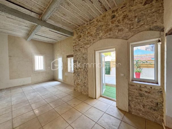 A louer APPARTEMENT T3 60 M2 TERRASSE BORD DE MER HYERES