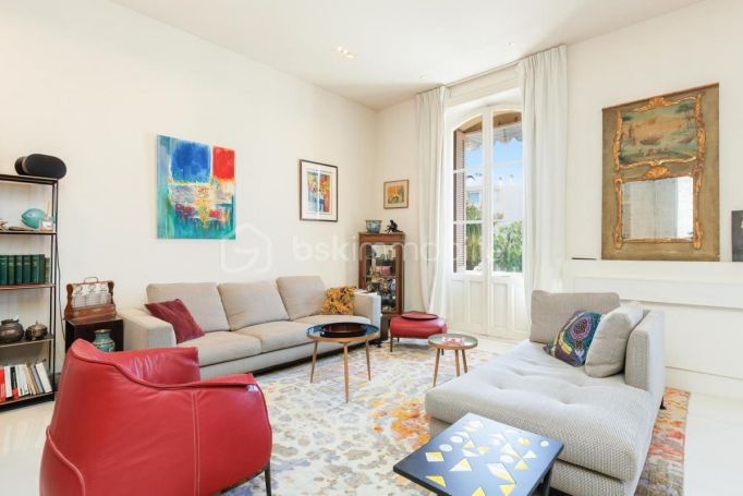 A louer APPARTEMENT T3 97 M2 BORD DE MER CANNES