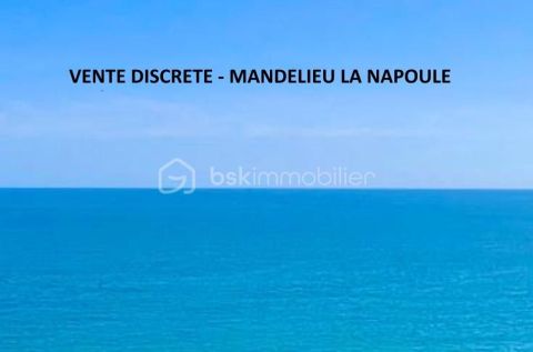 A louer MAISON  6 PIECES 232 M2 VUE MER MANDELIEU LA NAPOULE