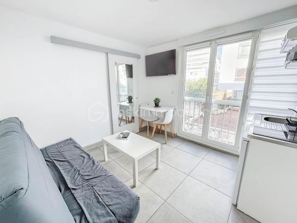 A louer STUDIO  14 M2 BORD DE MER LA GRANDE MOTTE