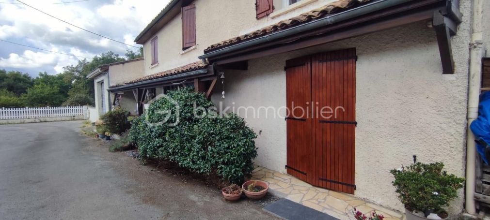 A louer MAISON  DE MAîTRE  SAINT DENIS DE PILE
