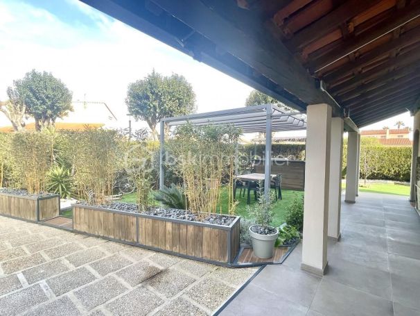 A louer MAISON 5 PIECES 150 M2 CLAIRA