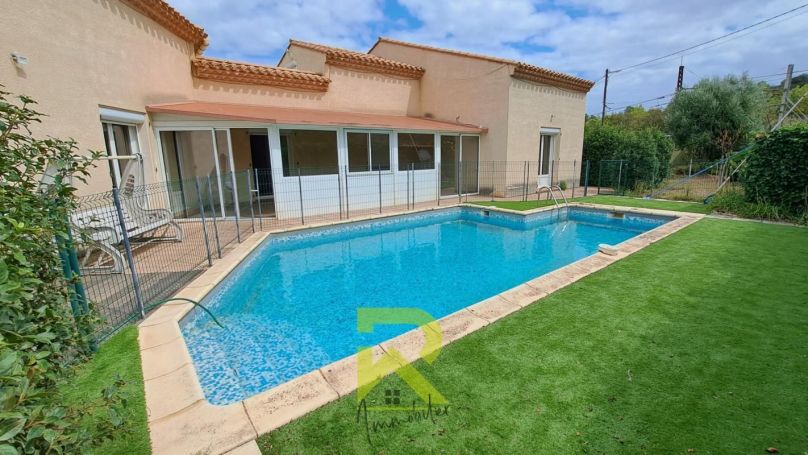 A louer MAISON  7 PIECES 200 M2  NEVIAN