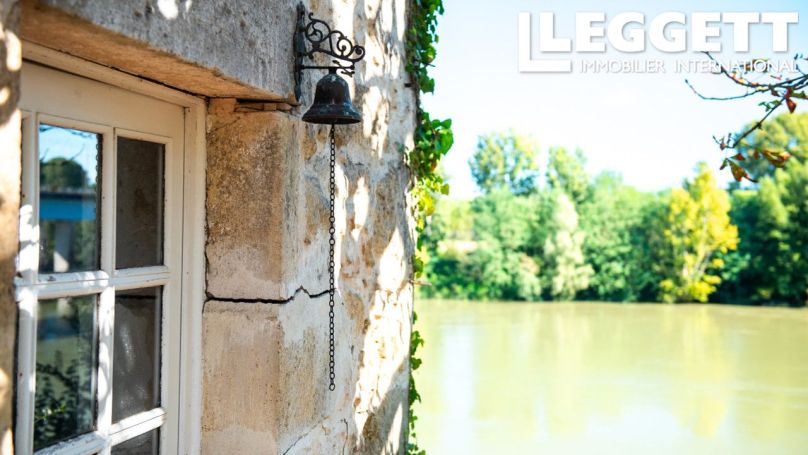 A louer MAISON  DE MAîTRE  LANGON
