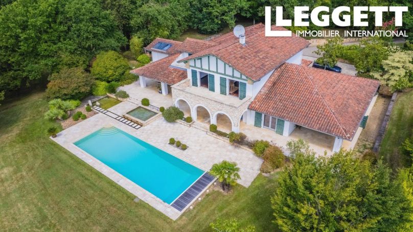 A louer MAISON  9 PIECES 390 M2 PLAGE à PIED ARCANGUES