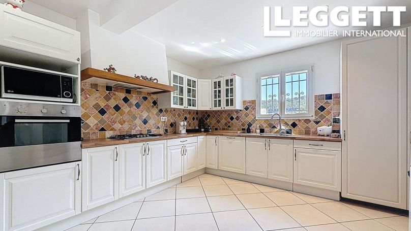 A louer MAISON  4 PIECES 114 M2  BAGNOLS EN FORET