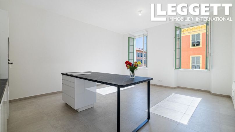 A louer APPARTEMENT T3 60 M2 BORD DE MER NICE