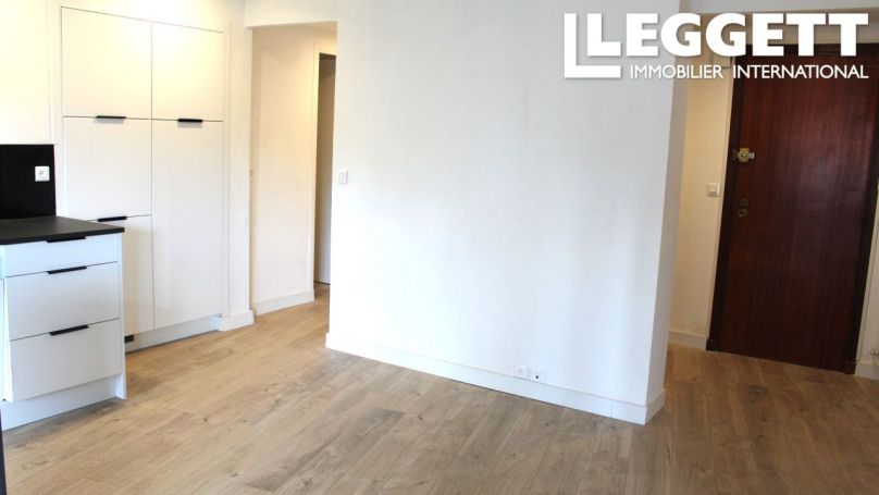 A louer APPARTEMENT T2 42 M2 BORD DE MER ANTIBES