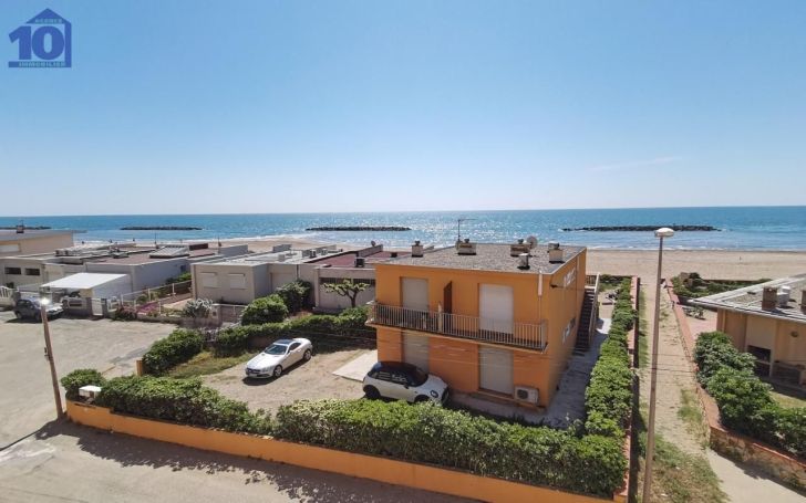 A louer APPARTEMENT DUPLEX T3 69 M2 VUE MER VALRAS PLAGE