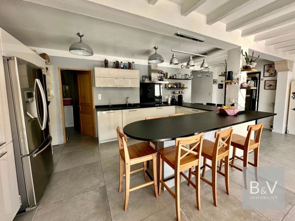 APPARTEMENT DE PRESTIGE  325 M2 TERRASSE  HASPARREN