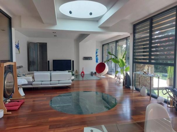 A louer MAISON  D'ARCHITECTE  MERIGNAC