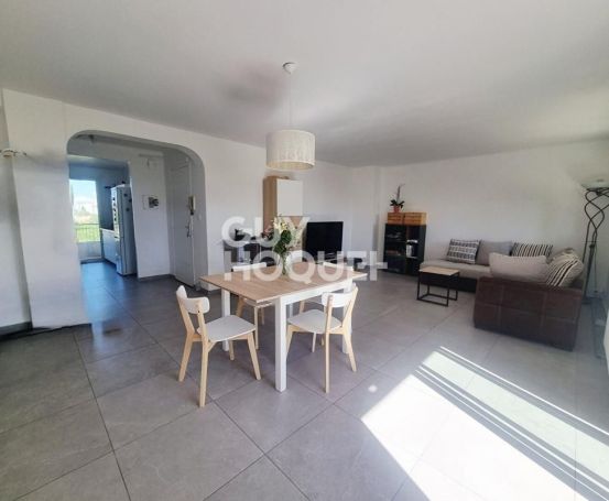 A louer APPARTEMENT T5 94 M2  MONTPELLIER