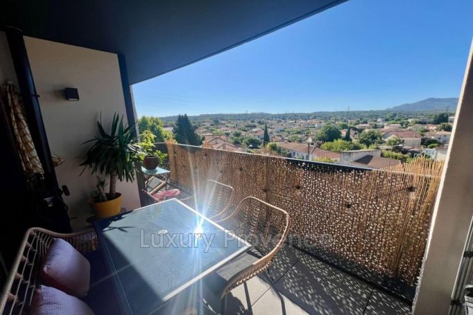A louer APPARTEMENT DE PRESTIGE T3 62 M2 TERRASSE  GARDANNE