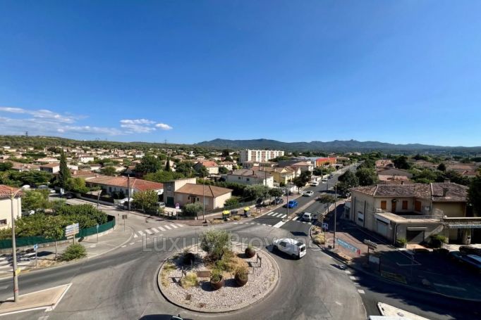 A louer APPARTEMENT DE PRESTIGE T3 62 M2 TERRASSE  GARDANNE