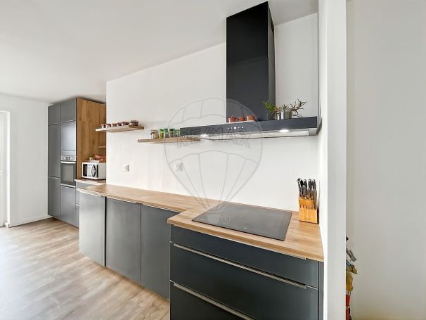 A louer APPARTEMENT T4 101 M2 TERRASSE  NANTES