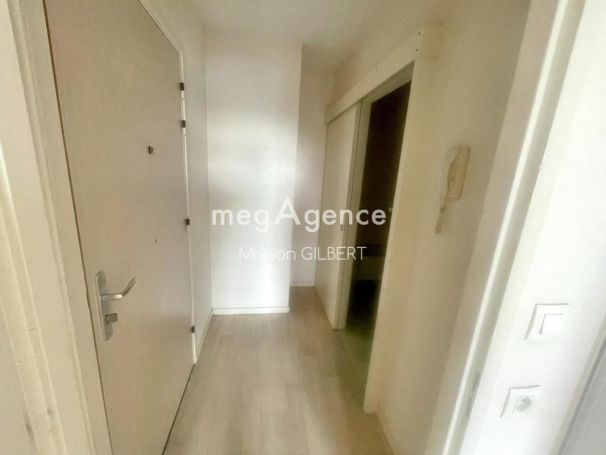 A louer STUDIO  25 M2  LA ROCHE SUR YON