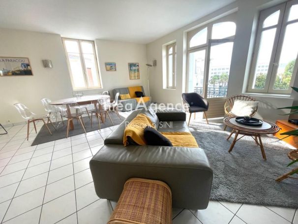 A louer APPARTEMENT T4 93 M2 BORD DE MER LES SABLES D OLONNE