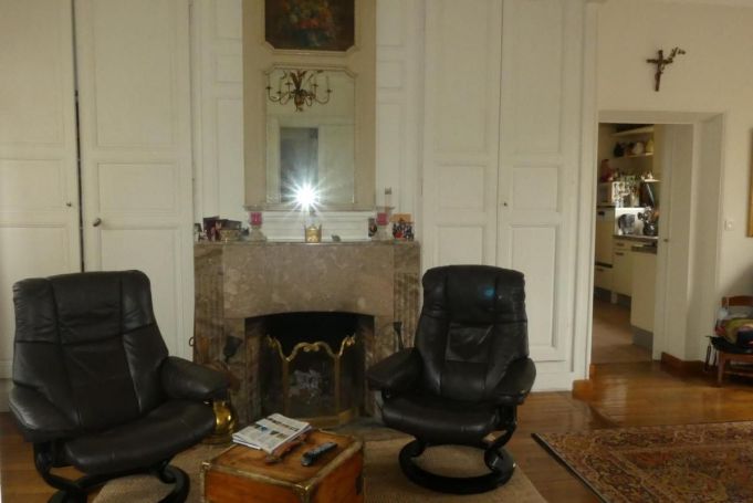 A louer MAISON  DE MAîTRE  OISEMONT